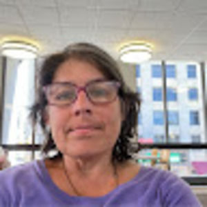 Meet your Posher, Juliette